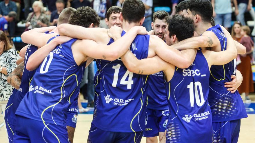 89-71: El Alimerka Oviedo Baloncesto acaricia la permanencia en LEB Oro tras dar un recital ante el Cáceres