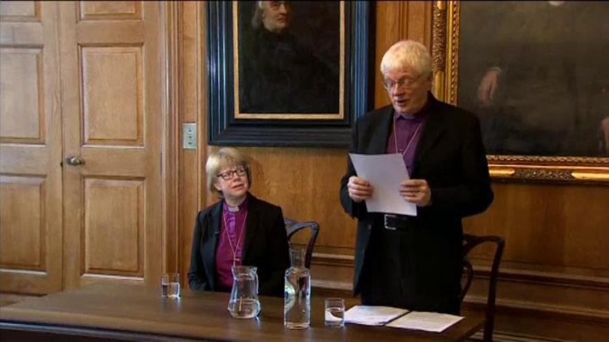 Sarah Mullally se convierte en la primera mujer obispa de Londres