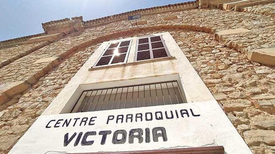 El centro parroquial Victoria fue sede de un club de baloncesto y un foco de actividad lúdica.