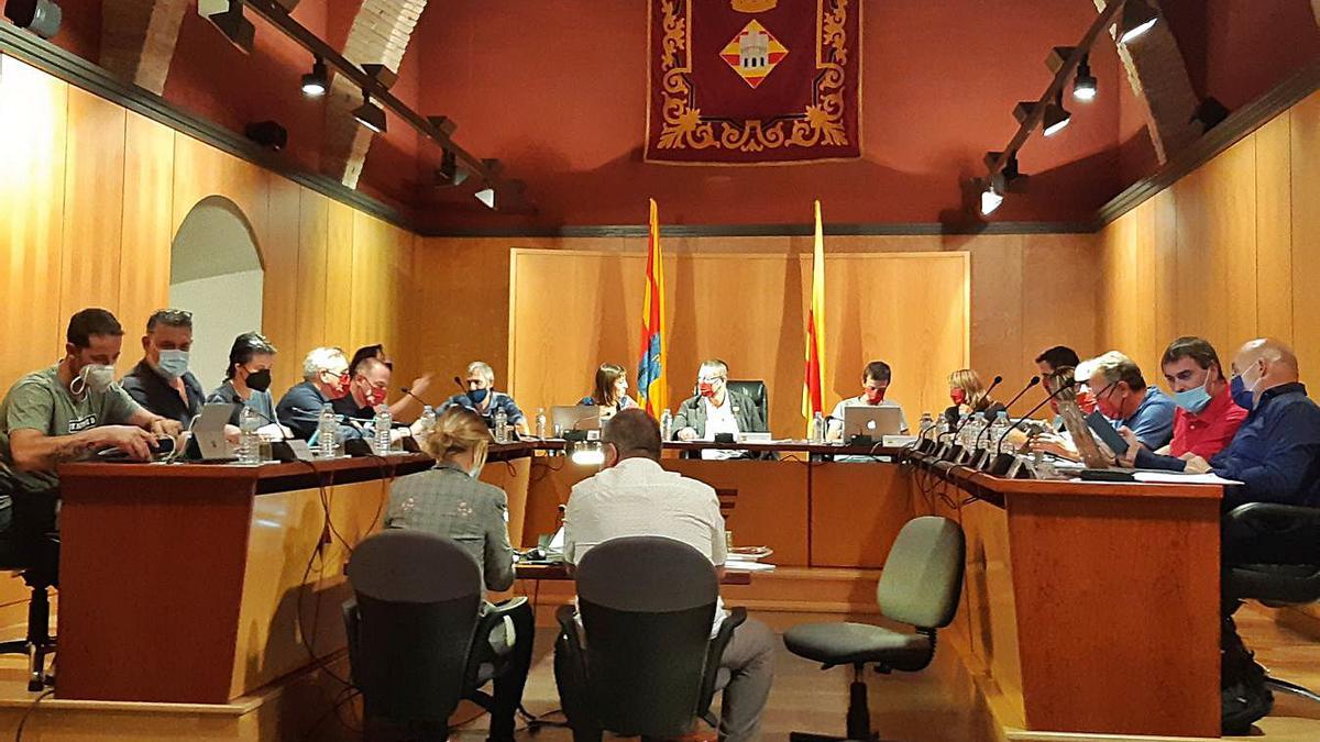 El ple aprova la constitució de la Taula d’Acció Social de Castelló d’Empúries