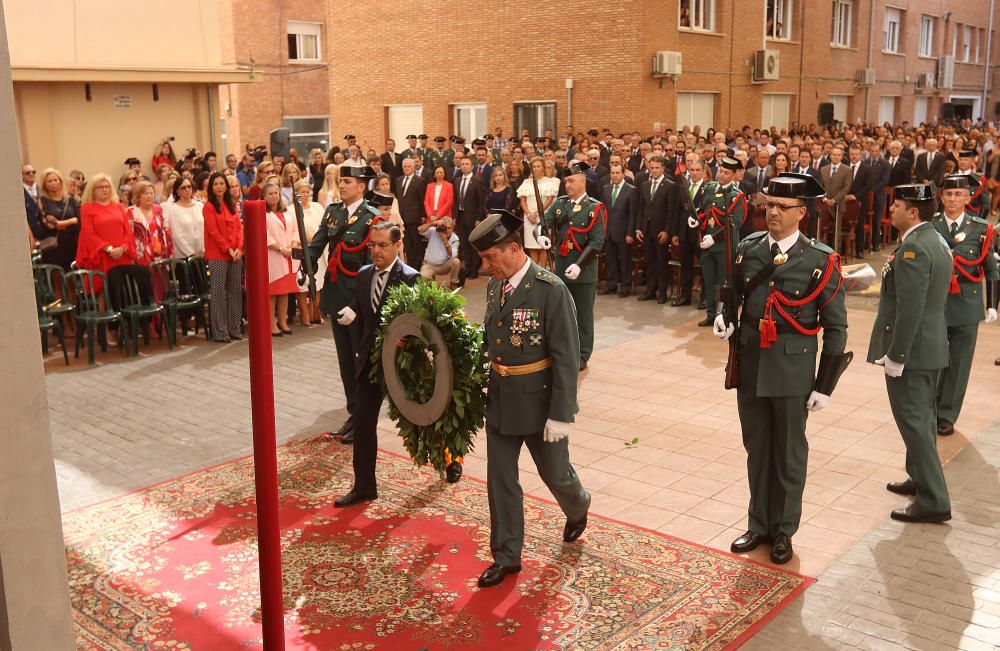 Al evento han acudido numerosas autoridades políticas y militares de la provincia, pero sobre todo el programa ha planeado la deriva independentista de Cataluña