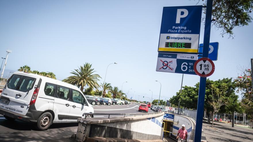 Los ‘parking’ de Santa Cruz de Tenerife tienen de plazo hasta el 24 de noviembre para bajar sus tarifas