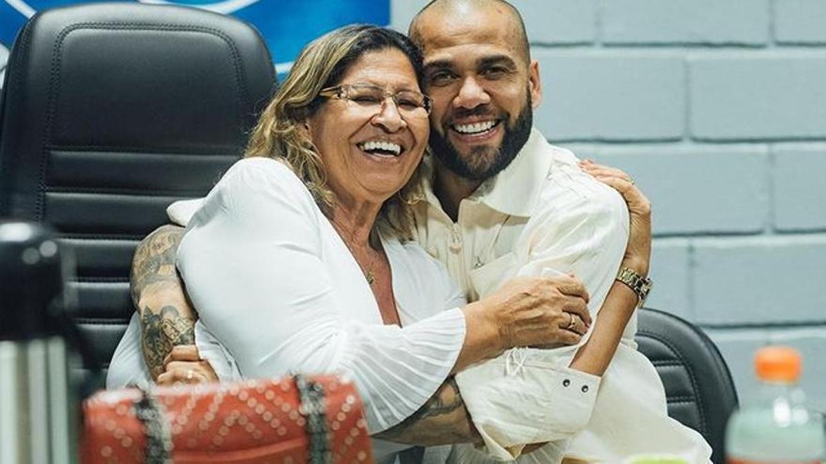 Dani Alves i la seva mare