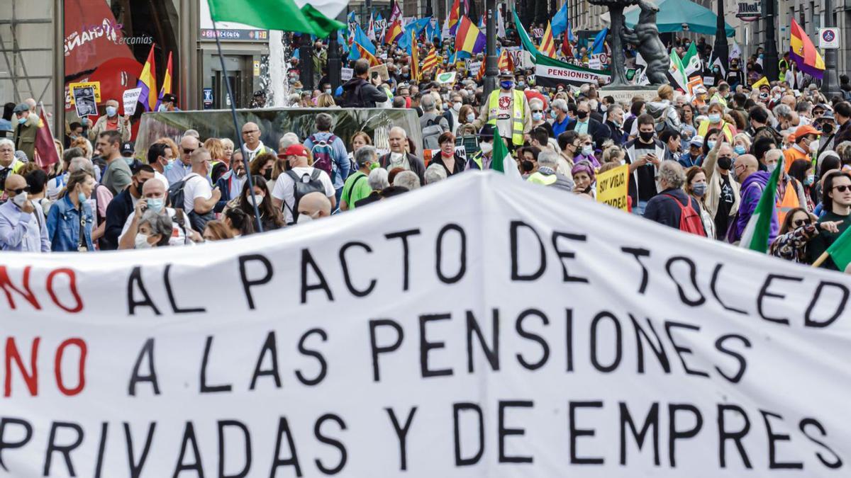 Corsarios del neoliberalismo al asalto del sistema público de pensiones