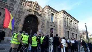 Concentración en la Cárcel Vieja de Murcia: "Los muros son historia, deben respetarse"