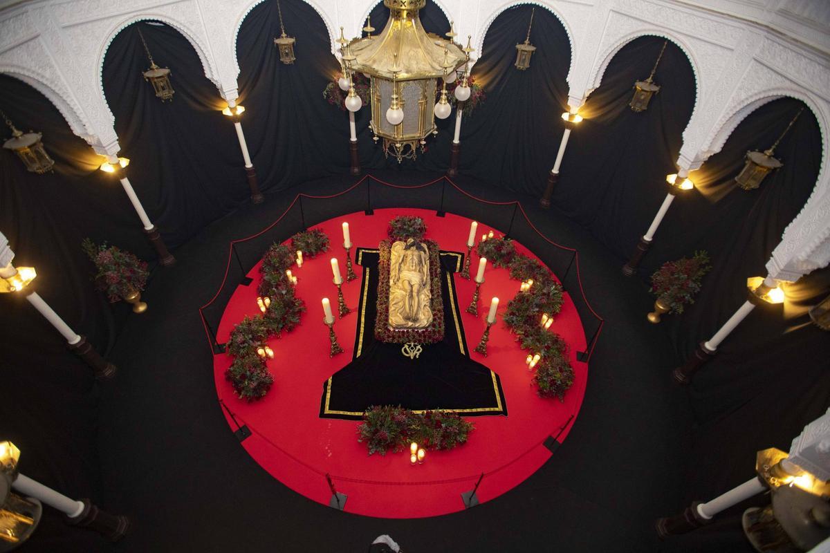 Dosel de la Hermandad de Caballeros del Santo Sepulcro del Señor 2025.