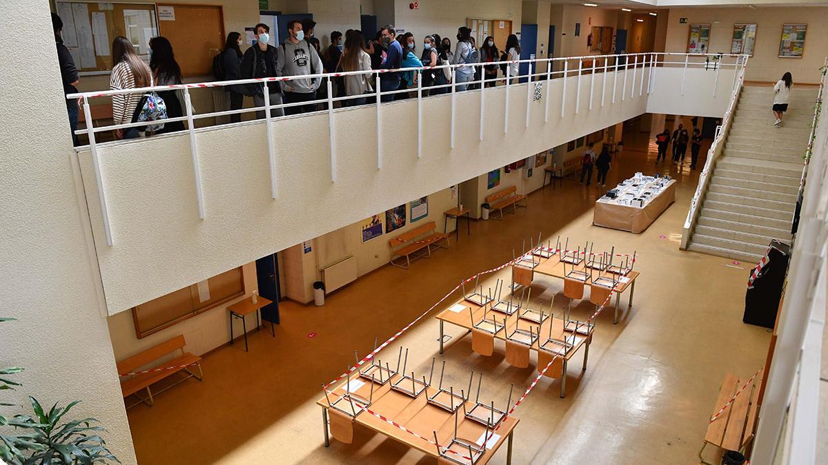 Imagen de archivo de estudiantes en la Universidad de A Coruña.