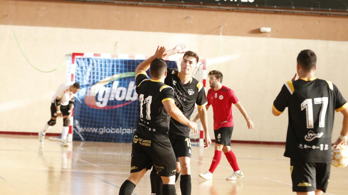 Jugadores del Cáceres Universidad durante uno de los partidos de liga.