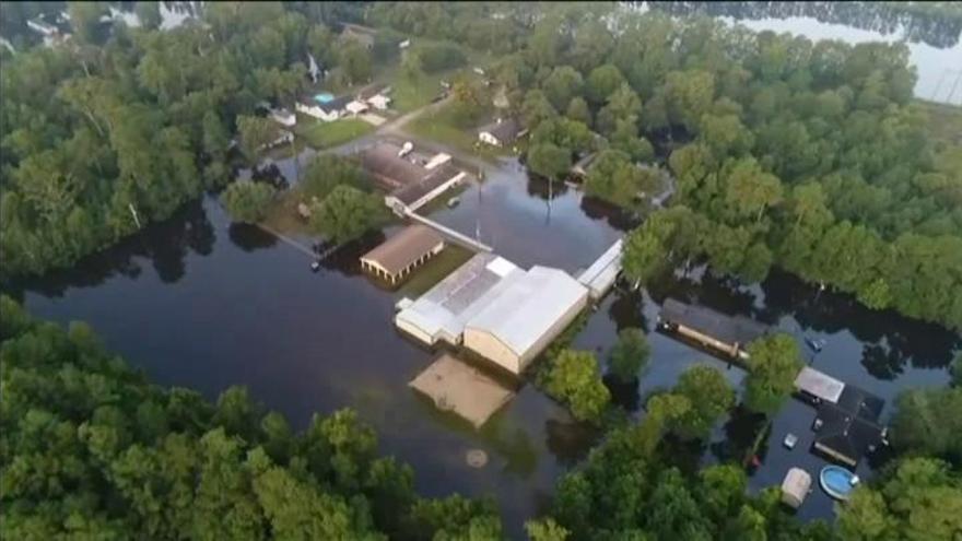 Así se ve la devastación que ha dejado 'Harvey' en Texas desde el aire