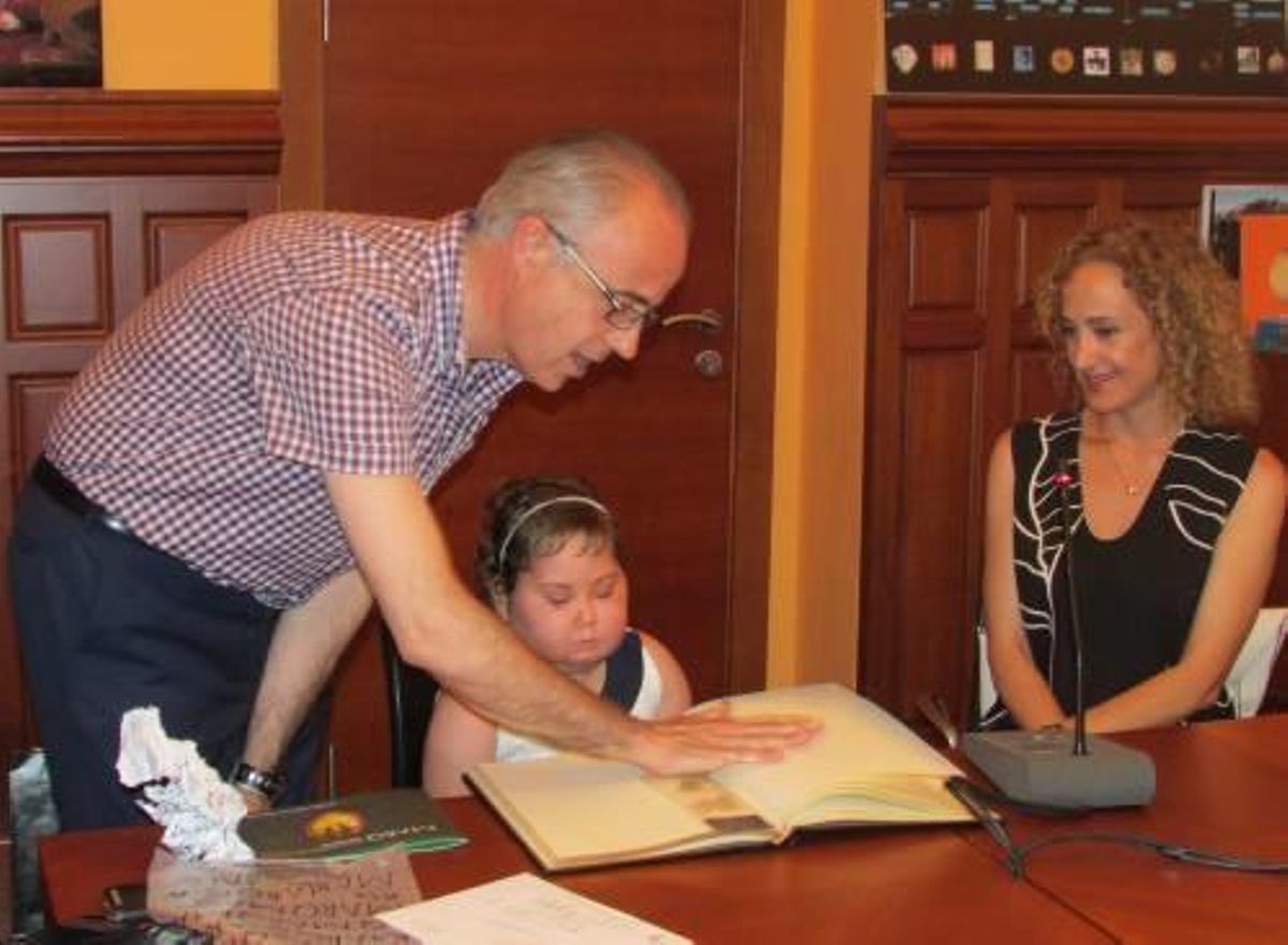 El MARQ y el General de Alicante impulsan el proyecto "Un hospital de cuento"