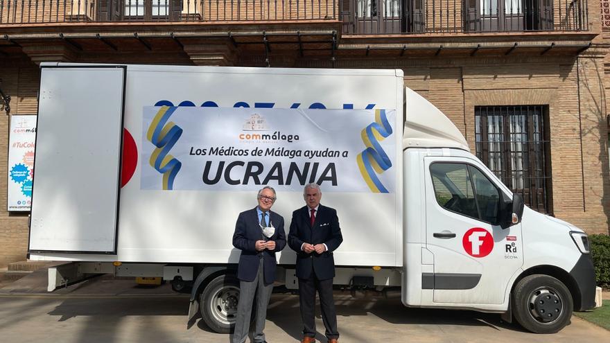 El Colegio de Médico de Málaga entrega material de ayuda para Ucrania