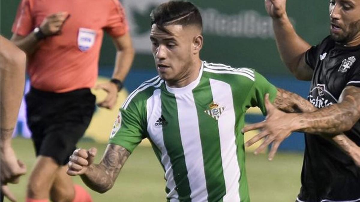 Sanabria será titular ante el Celta