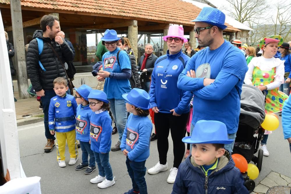 Los participantes en el Enterriño de Bueu.