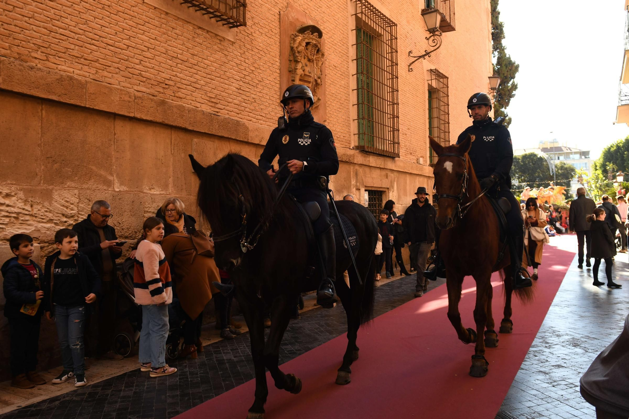 Las mejores imágenes del desfile de Papá Noel en Murcia