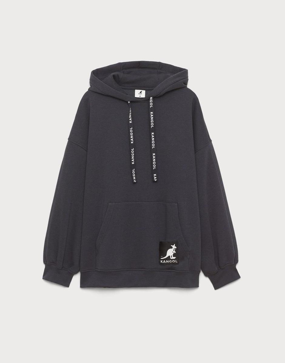 Sudadera oversize negra de H&amp;M x Kangol