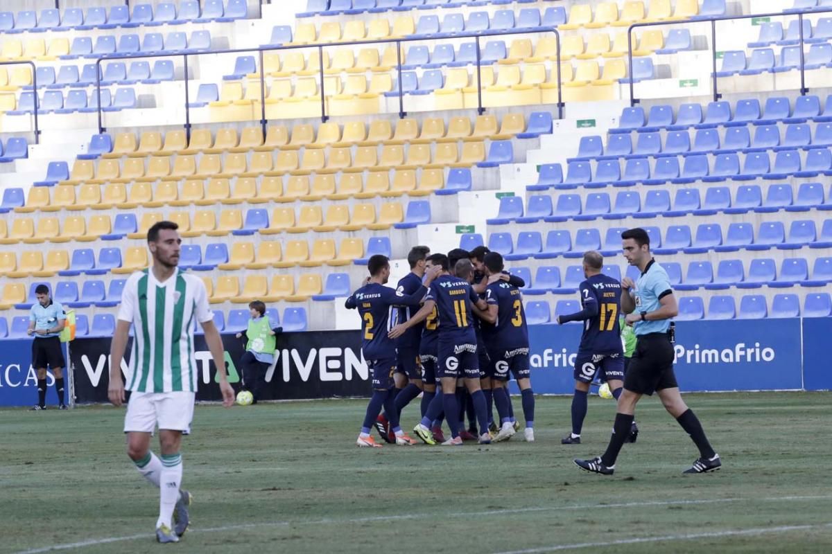 Las imágenes del UCAM Murcia-Córdoba CF