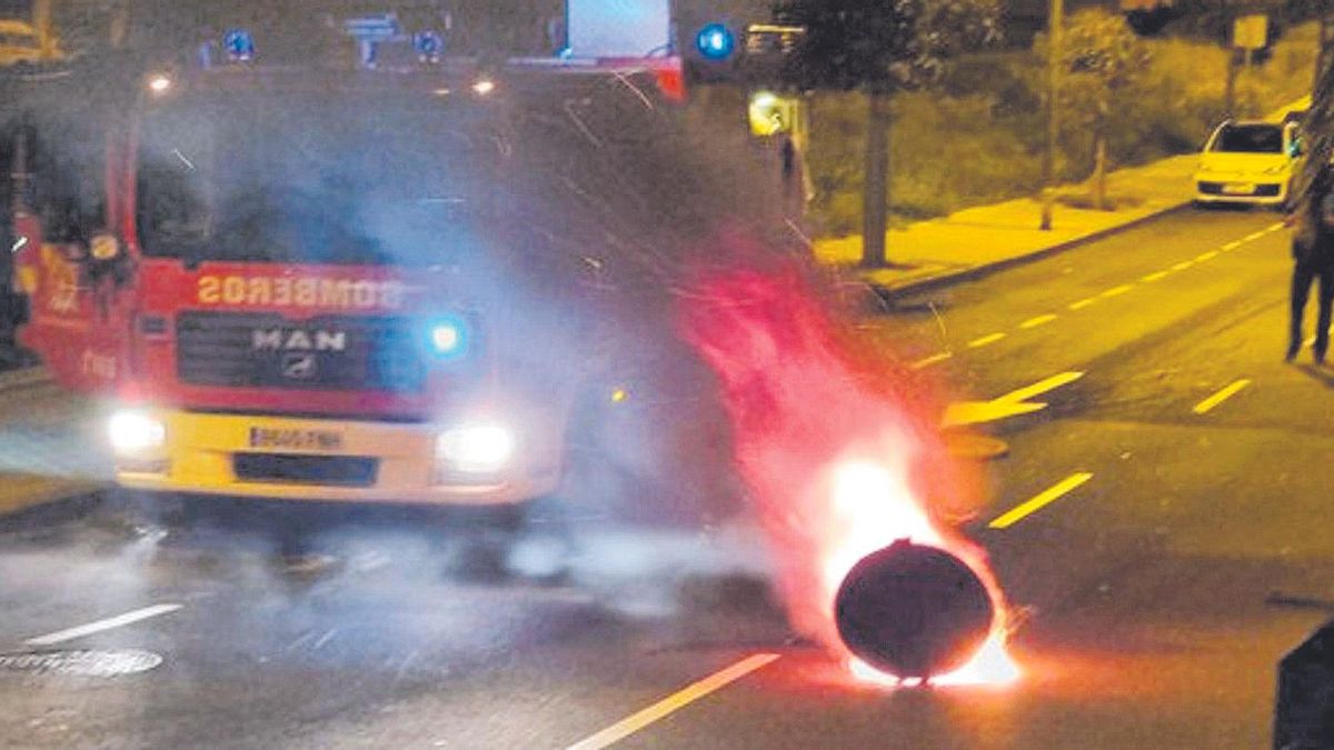 Fuego en las alcantarillas de El Sobradillo