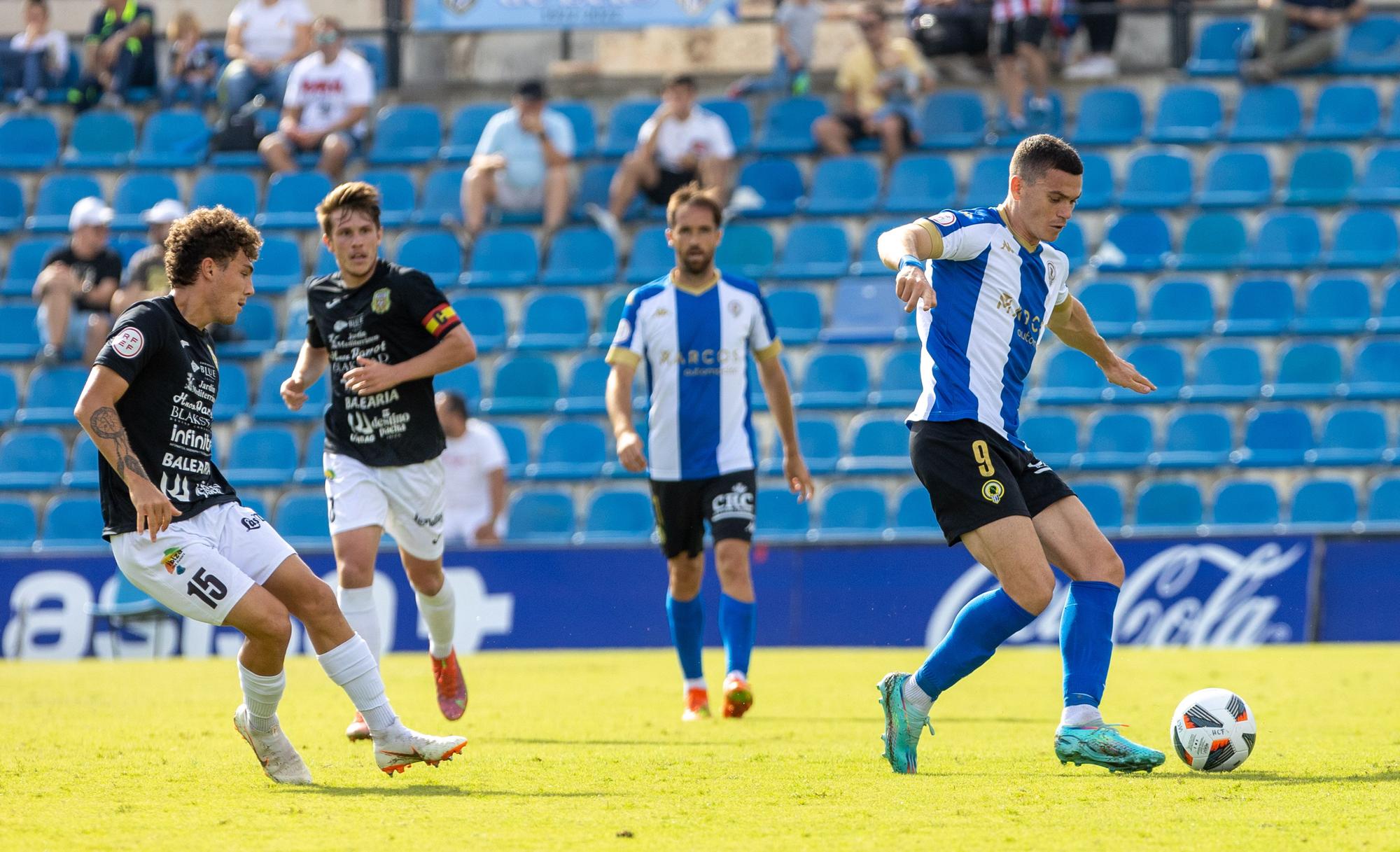 (2-1) El Hércules remonta y vence con sufrimiento en el Rico Pérez