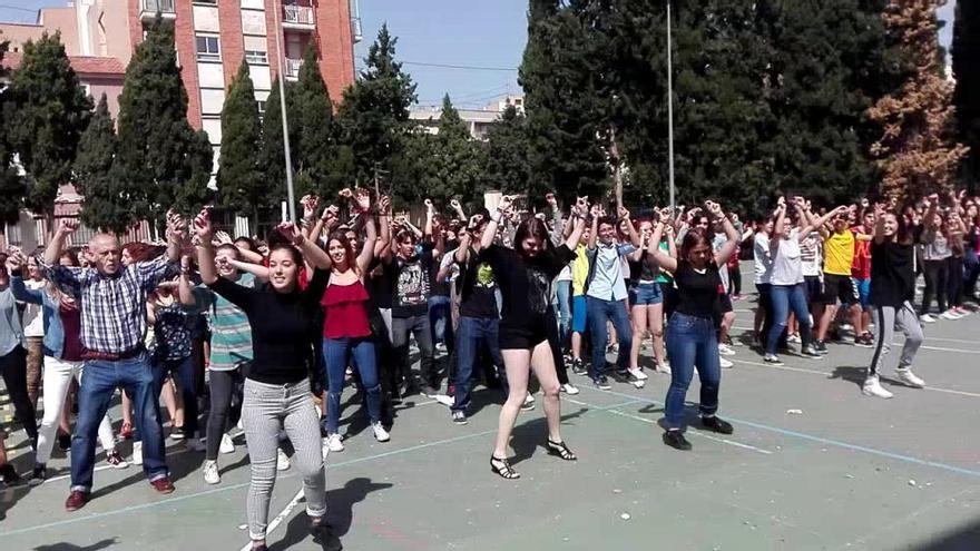 Flashmob en el IES Alfonso X El Sabio de Murcia