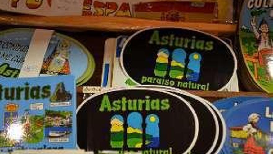 Pegatinas con motivos de Asturias.