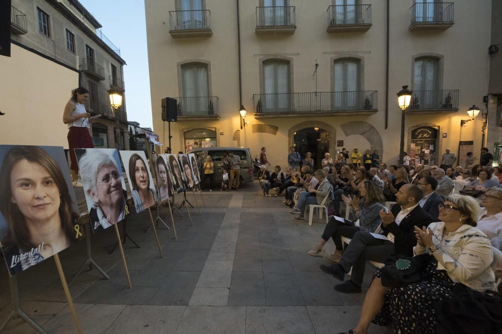 Clam contra l'empresonament i exili de polítiques, a Manresa