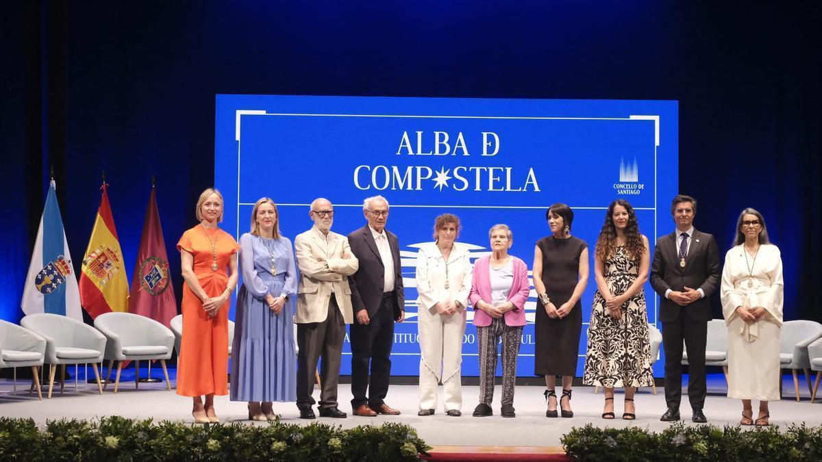 Abal, Louzao, Ricardo Gurriarán, Camilo Nogueira, Sanmartín, Concha Rozas, Susi Gesto, María Rozas, Verea e Rosón
