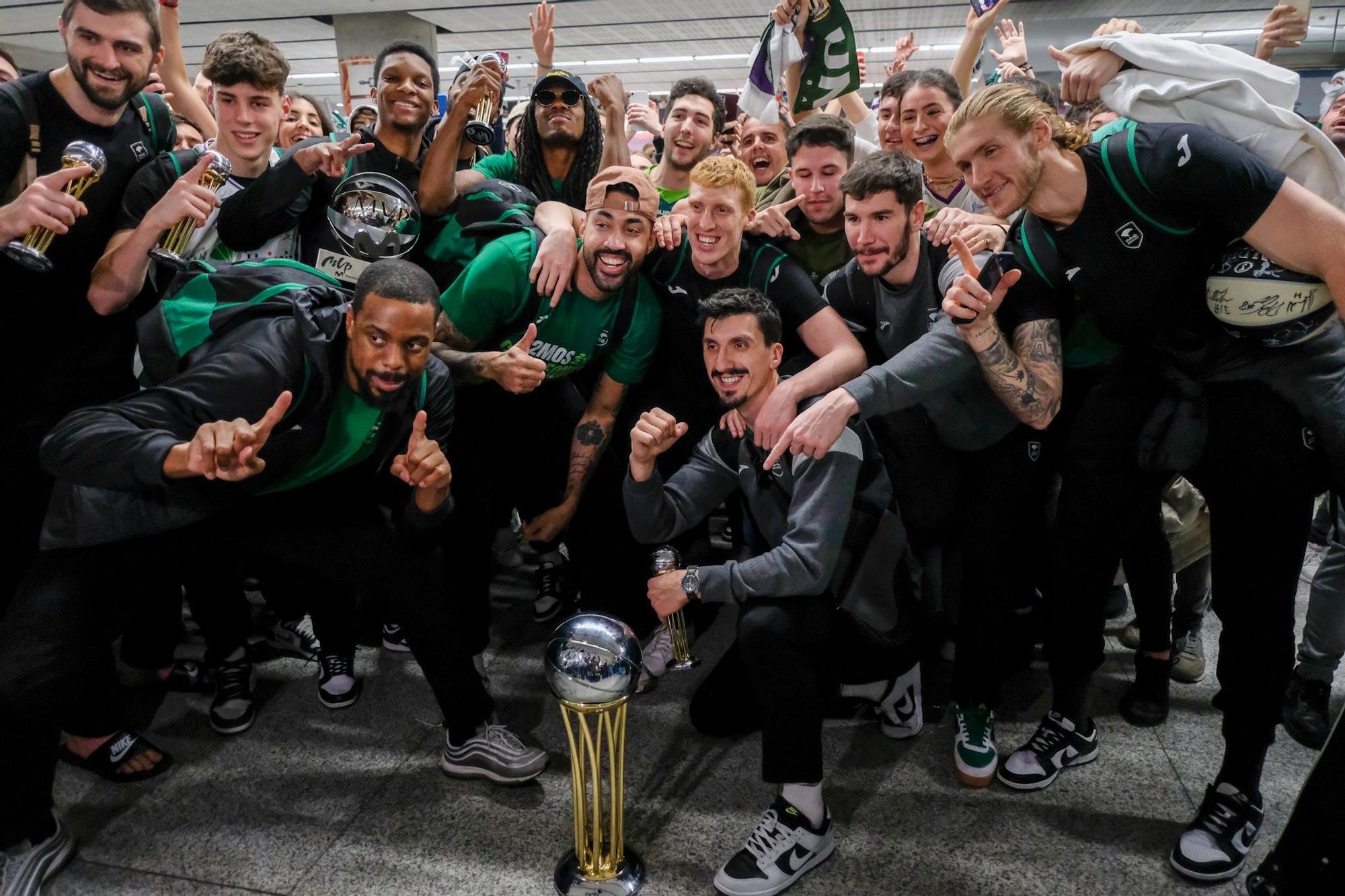 La llegada del Unicaja al aeropuerto de Málaga tras ganar la Copa del Rey