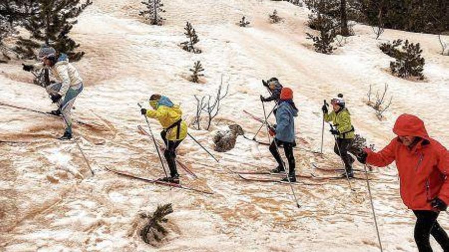 ‘Nieve’ roja del Sáhara en Aragón