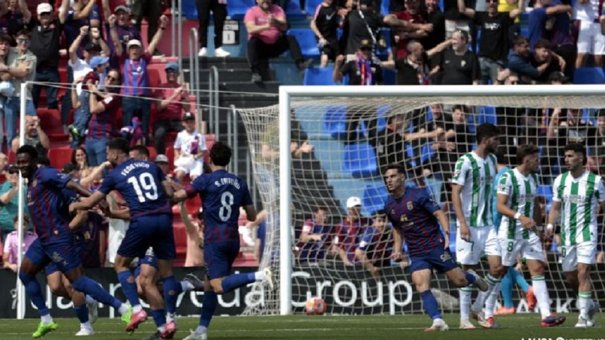 El Eldense no pasa del empate frente al Córdoba en el Pepico Amat.