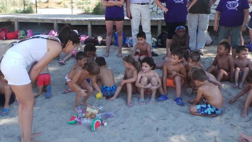 Jornada de concienciación en el litoral