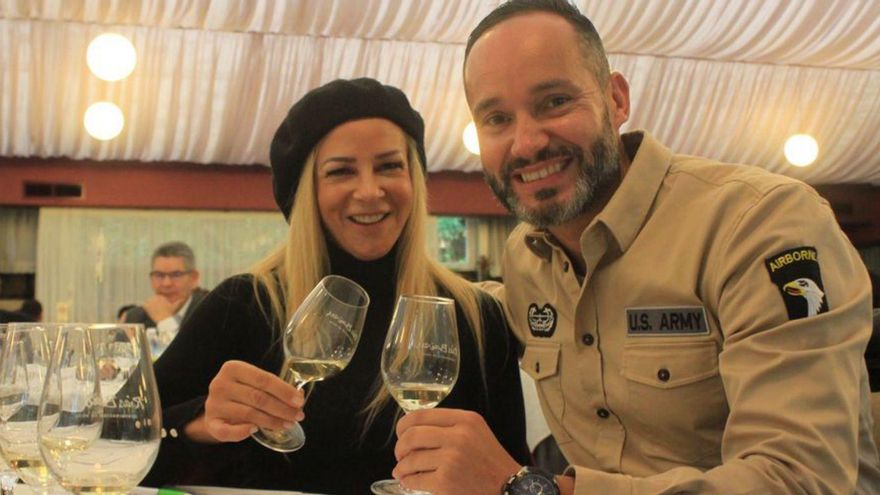 Asistentes a una cata de la asociación vinícola. | FdV