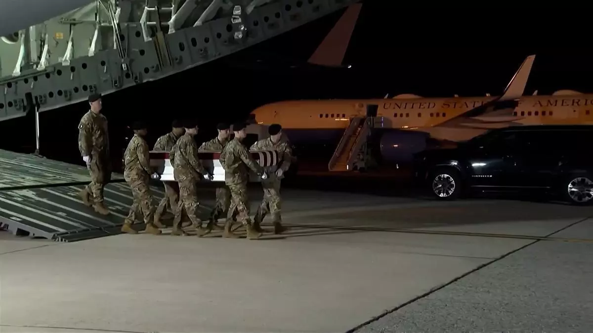 Los restos de un soldado estadounidense caído en la guerra con Irán llegan a Delaware