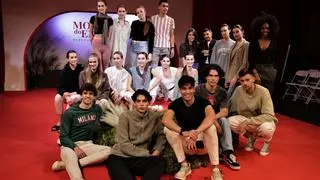 A Mostra do Encaixe de Camariñas 'exporta' modelos ás pasarelas de moda de Milán