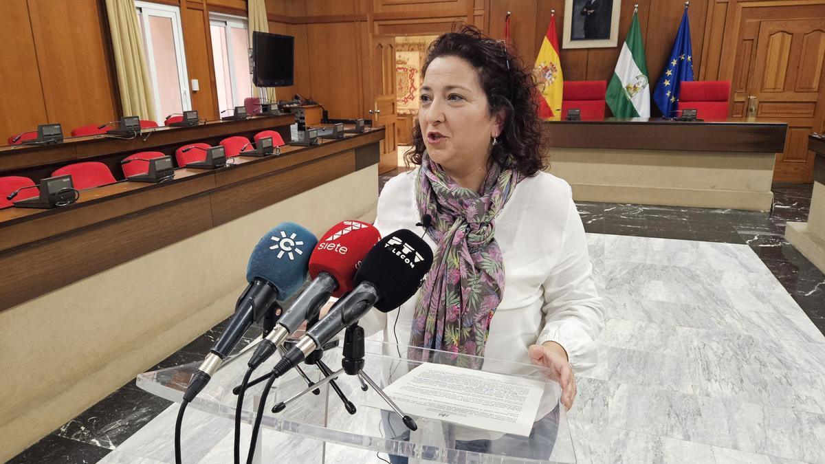 La concejala del PSOE Alicia Moya, en rueda de prensa.
