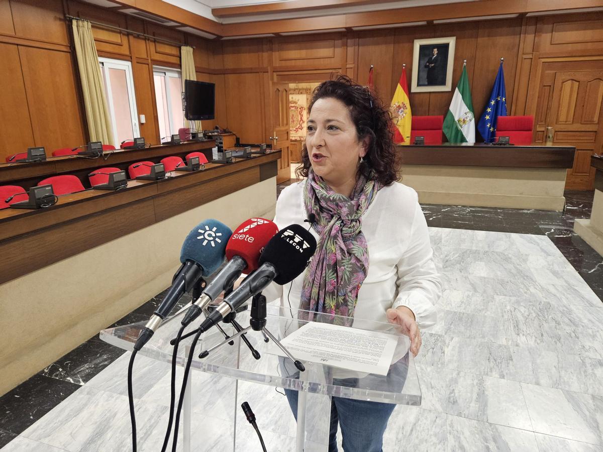 La concejala del PSOE Alicia Moya, hoy en rueda de prensa.