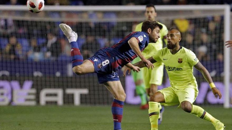 Un Levante consistente pone en apuros a un dubitativo Barça