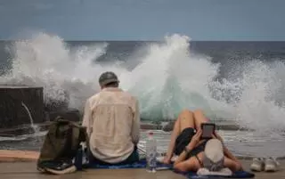Educación suspende las clases en las islas occidentales
