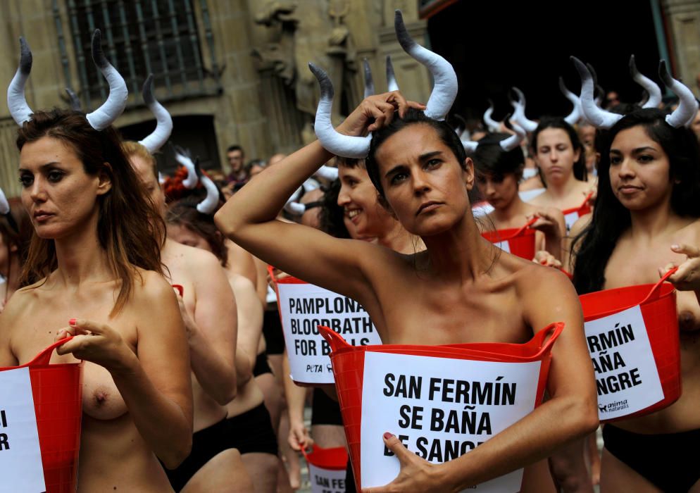 Protesta contra el maltractament animal als Sanfermines de Pamplona