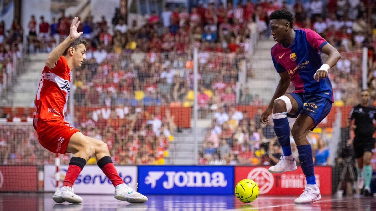 El galo Touré encara a Gon Castejón