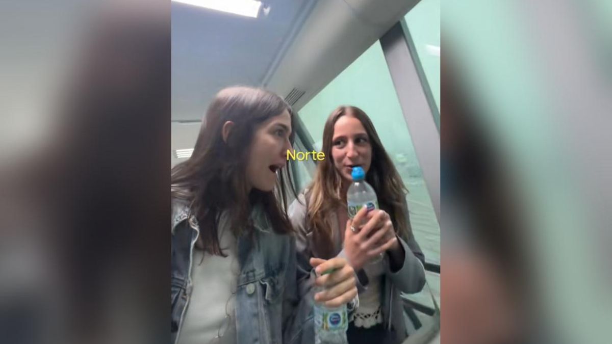 Las amigas llegaron en un día nublado a Tenerife