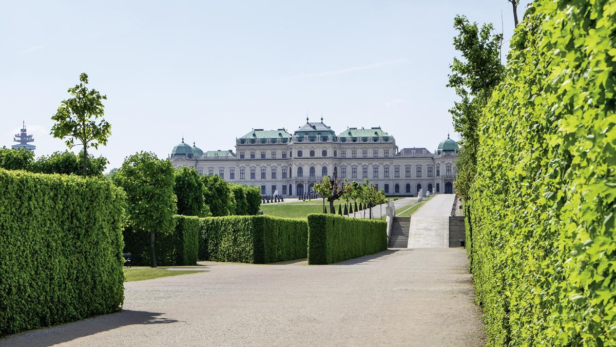 Vista del Palacio Belvedere desde los jardines