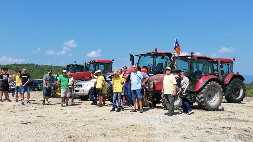 Tractorada al Puig de les Basses per reclamar l&#039;alliberament dels polítics