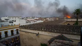 El alcalde de Córdoba, sobre el incendio en la Mezquita-Catedral: "Ha habido daño, pero no va a ser una catástrofe"