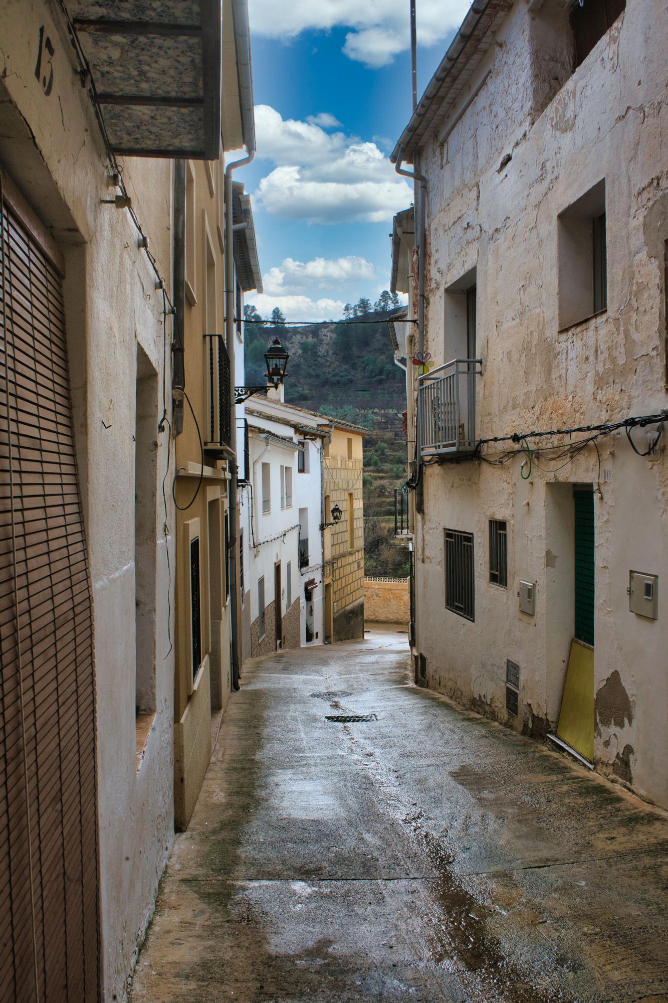 Una de las calles de Benilloba.