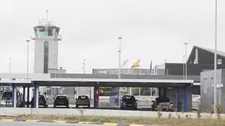 Los controladores del aeropuerto de Alvedro, en huelga desde el próximo lunes