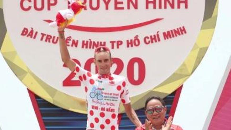 Javier Sardá, con el maillot de líder de la montaña