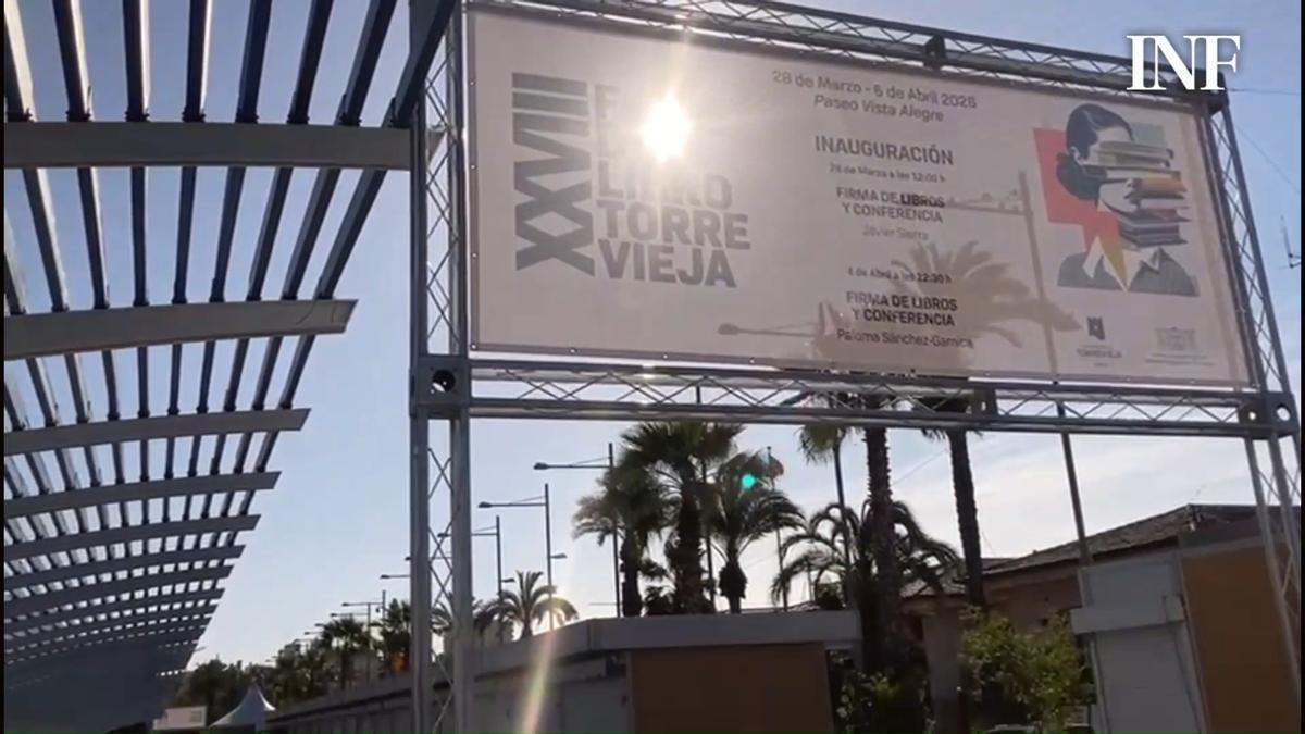 Preparativos de la Feria del Libro de Torrevieja en el paseo de Vista Alegre