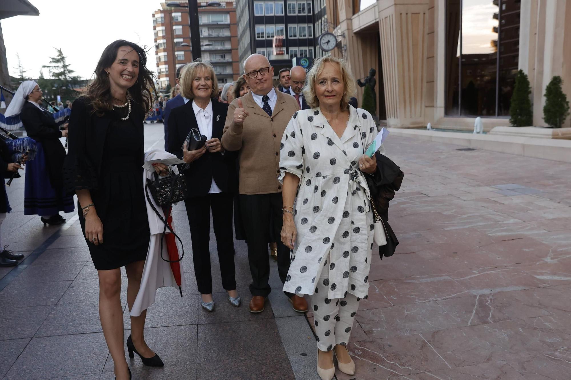 EN IMÁGENES: La Familia Real asiste en Oviedo al concierto de los premios "Princesa de Asturias"