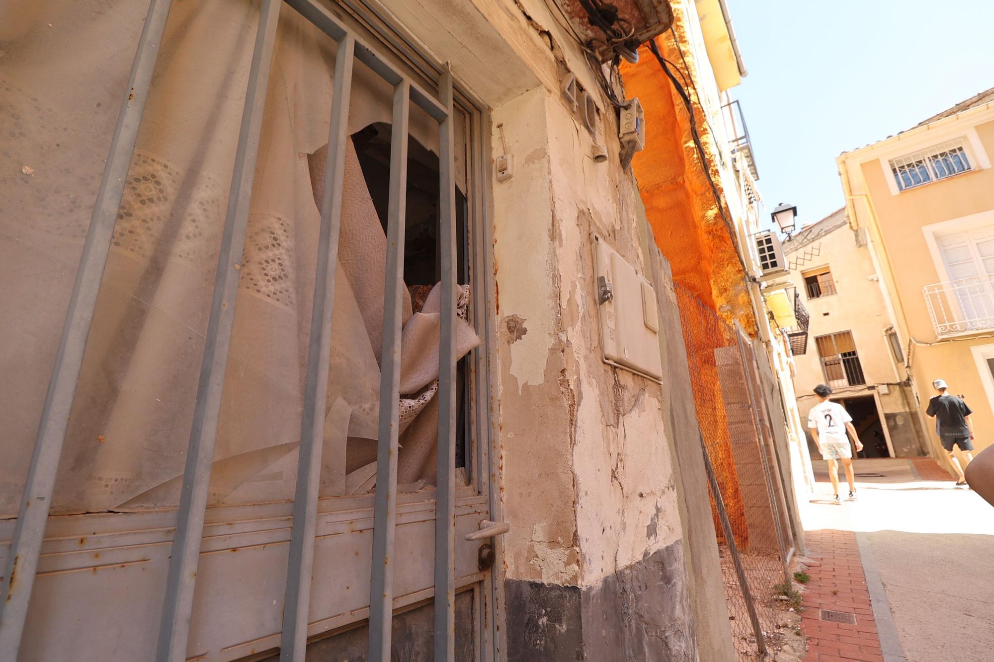 Vecinos de Cocentaina alertan de la degradación del casco antiguo y exigen más mantenimiento