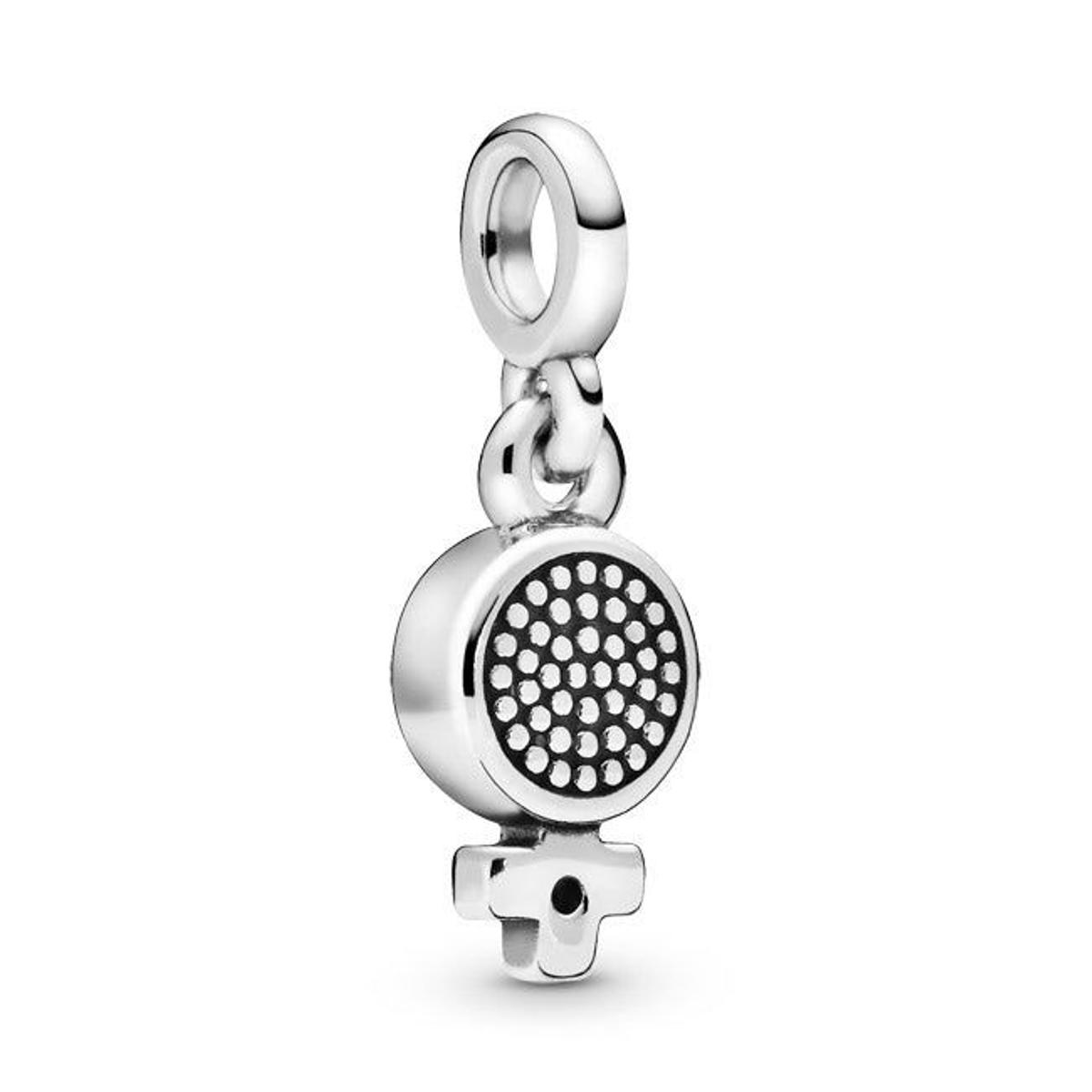 Charm colgante 'Mi Orgullo' en plata de primera ley (Precio: 15,00 euros)